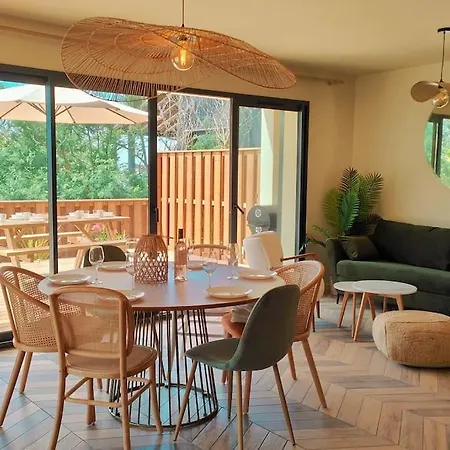 Irisjasmin Jacuzzi Vue 라카노오세앙